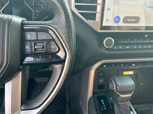Used 2022 Toyota Tundra Limited AWD/4WD image 23
