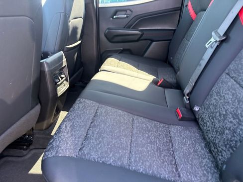 Certified 2023 Chevrolet Colorado Z71 w/ Z71 Convenience Package 2 image 23