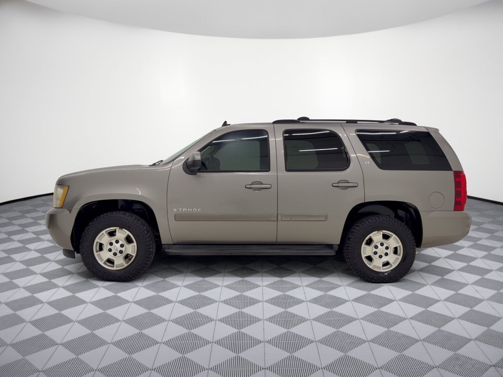 Used 2007 Chevrolet Tahoe LT w/ LT Preferred Equipment Group AWD/4WD image 2