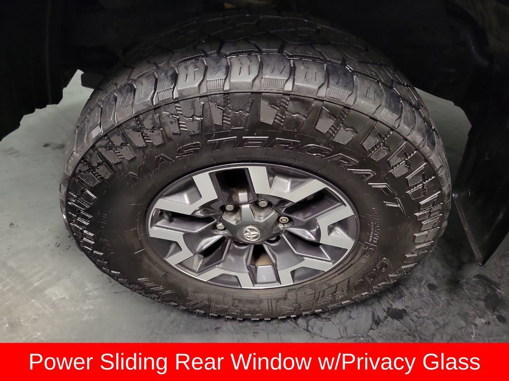 Used 2019 Toyota Tacoma TRD Off-Road AWD/4WD image 13