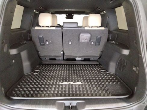 Used 2024 Lexus GX 550 image 9