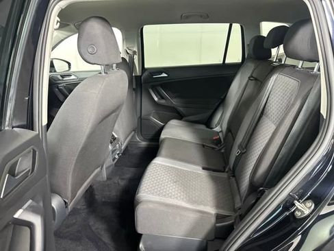 Used 2021 Volkswagen Tiguan S image 23