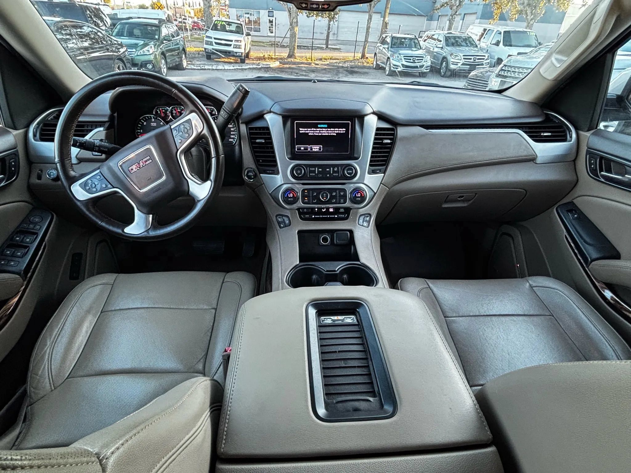Used 2017 GMC Yukon SLT RWD image 16