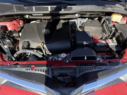 Used 2019 Toyota Sienna LE image 31