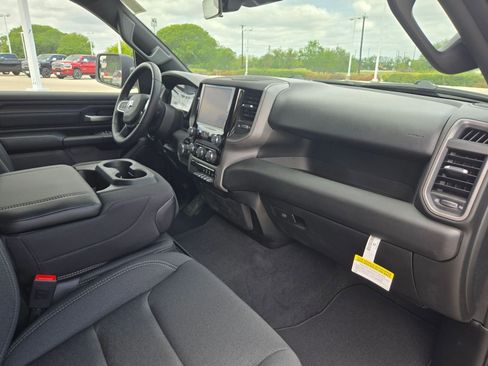 New 2026 RAM 1500 Express RWD image 25