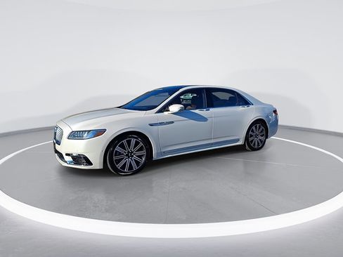 Used 2019 Lincoln Continental Reserve image 6