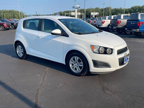 Used 2015 Chevrolet Sonic LT FWD image 7