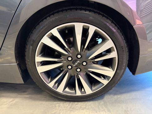 Used 2019 Lincoln MKZ Reserve FWD image 30