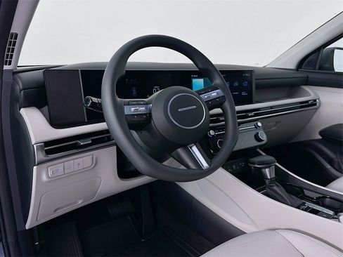 Certified 2025 Hyundai Tucson SEL image 9