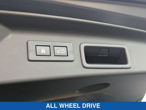 Certified 2025 Subaru Forester Premium image 19