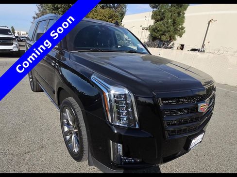 Used 2020 Cadillac Escalade Premium Luxury w/ Escalade Sport Edition AWD/4WD image 8