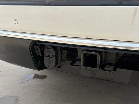 Used 2025 Chevrolet Tahoe LT image 9