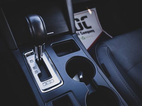 Used 2017 Subaru Outback 3.6R Limited image 19