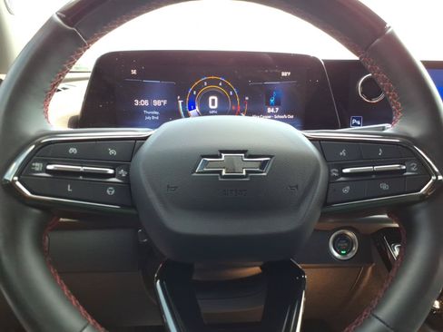 Used 2024 Chevrolet Traverse RS AWD/4WD image 24