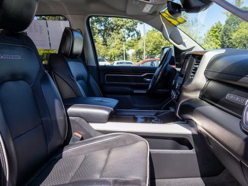 Used 2022 RAM 1500 Laramie image 12