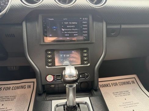 Used 2018 Ford Mustang Coupe image 23