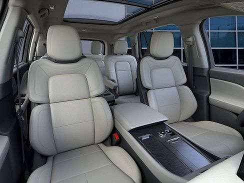 New 2025 Lincoln Aviator Reserve w/ Equipment Group 201A image 10