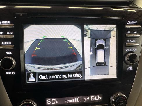 Used 2018 Nissan Murano Platinum image 3