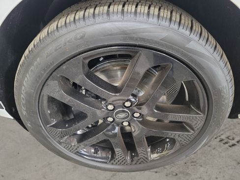 New 2026 Land Rover Range Rover Evoque S image 9