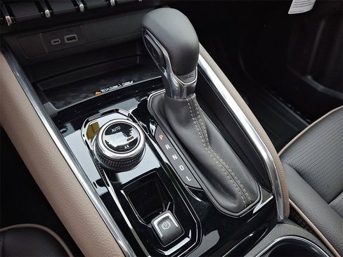 New 2026 GMC Canyon Denali image 11