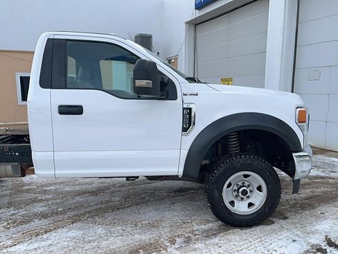 Used 2020 Ford F350 XL w/ Power Equipment Group image 9