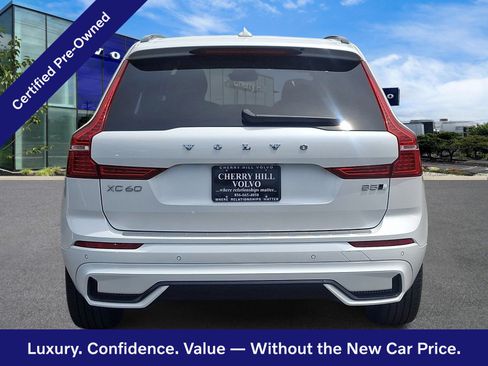 Certified 2024 Volvo XC60 B5 Plus w/ Protection Package Premier AWD/4WD image 6