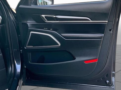 Certified 2025 Kia Telluride S FWD image 23