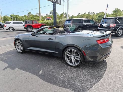 Used 2018 Chevrolet Camaro LT RWD image 6
