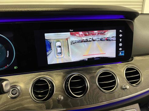 Used 2021 Mercedes-Benz E 350 Sedan w/ Premium Package image 6