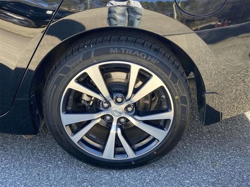 Used 2016 Nissan Maxima Platinum image 8