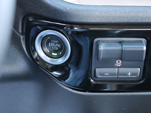 Used 2025 Chevrolet Silverado 2500 LTZ w/ LTZ Premium Package image 25