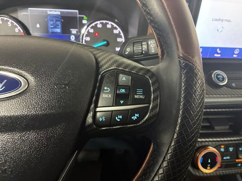 Used 2024 Ford Maverick Lariat image 12