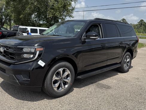 New 2027 Ford Expedition Max Active RWD image 6