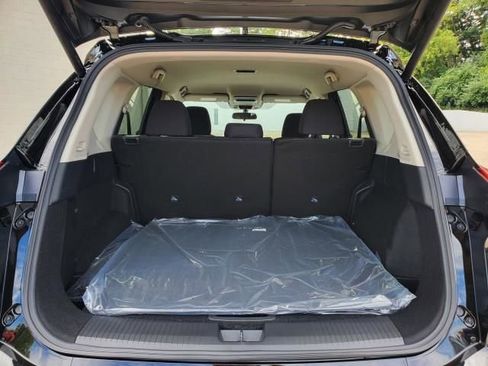 New 2026 Nissan Rogue SV image 7