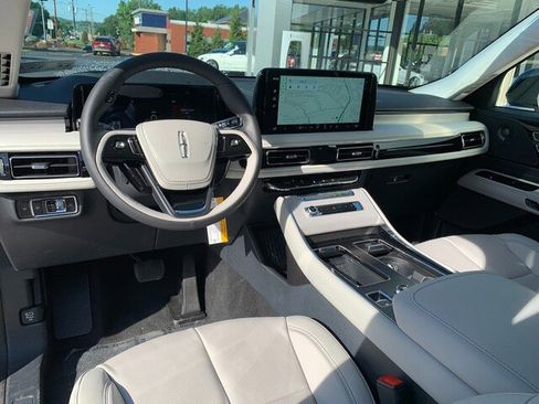 New 2026 Lincoln Aviator Reserve w/ Jet Appearance Package AWD/4WD image 24