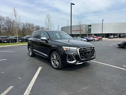 New 2025 Audi SQ7 Prestige
