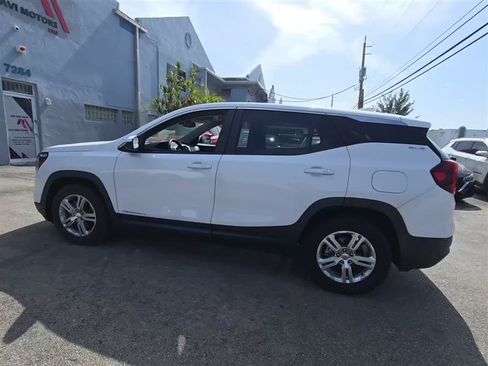 Used 2022 GMC Terrain SLE FWD image 4
