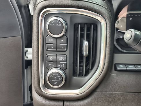 Used 2022 GMC Sierra 2500 Denali w/ Denali Ultimate Package AWD/4WD image 18