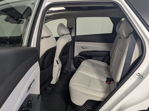Certified 2025 Hyundai Tucson Limited AWD/4WD image 25
