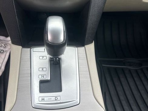 Used 2014 Subaru Outback 2.5i Premium AWD/4WD image 38