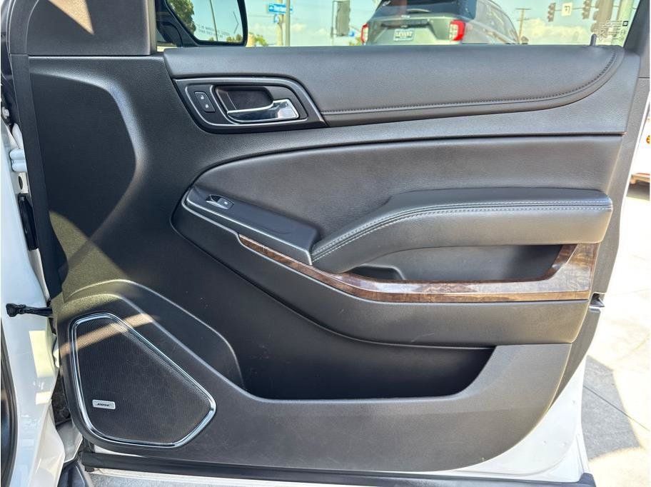 Used 2019 Chevrolet Suburban LT AWD/4WD image 28
