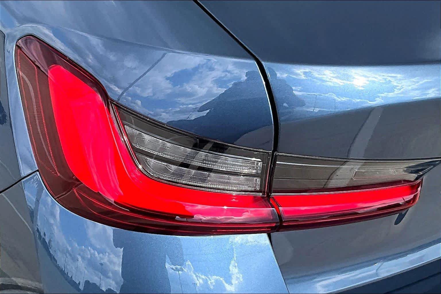 Used 2026 BMW 330i Sedan RWD image 27