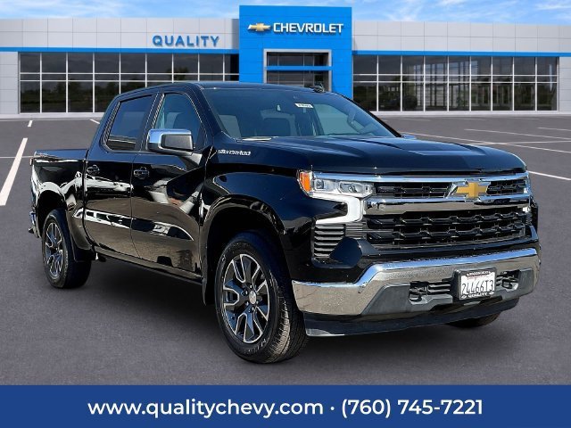 Used 2022 Chevrolet Silverado 1500 LT AWD/4WD image 1