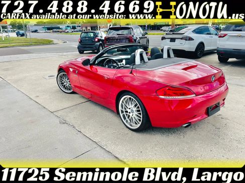 Used 2010 BMW Z4 sDrive35i image 9