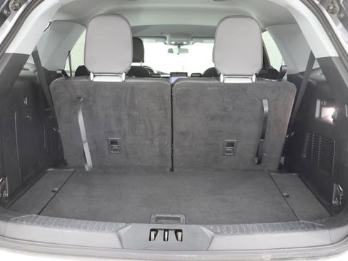 Used 2021 Ford Explorer XLT w/ Equipment Group 202A AWD/4WD image 26