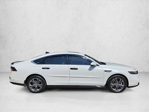 Used 2024 Honda Accord EX-L image 4