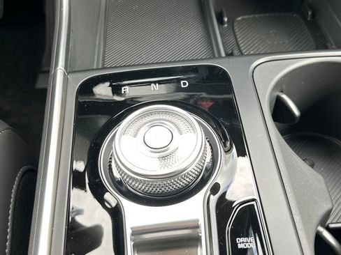 New 2026 Kia Carnival EX image 28