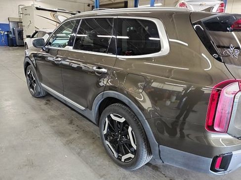 Certified 2025 Kia Telluride S AWD/4WD image 13