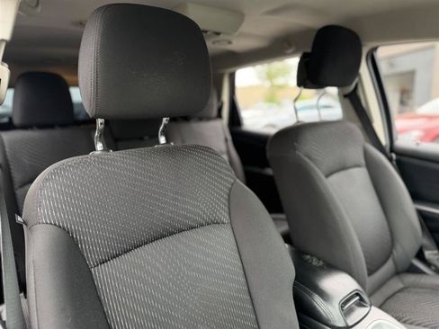 Used 2015 Dodge Journey SXT w/ Flexible Seating Group FWD image 18