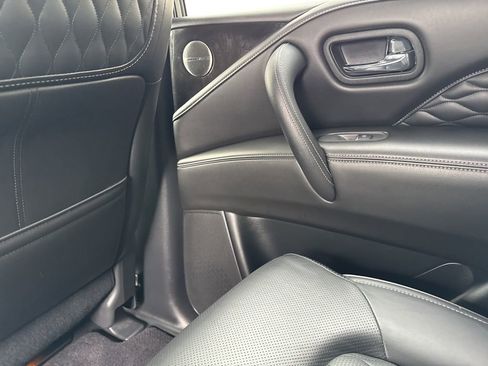 Used 2021 INFINITI QX80 Sensory w/ All-Season Package image 18